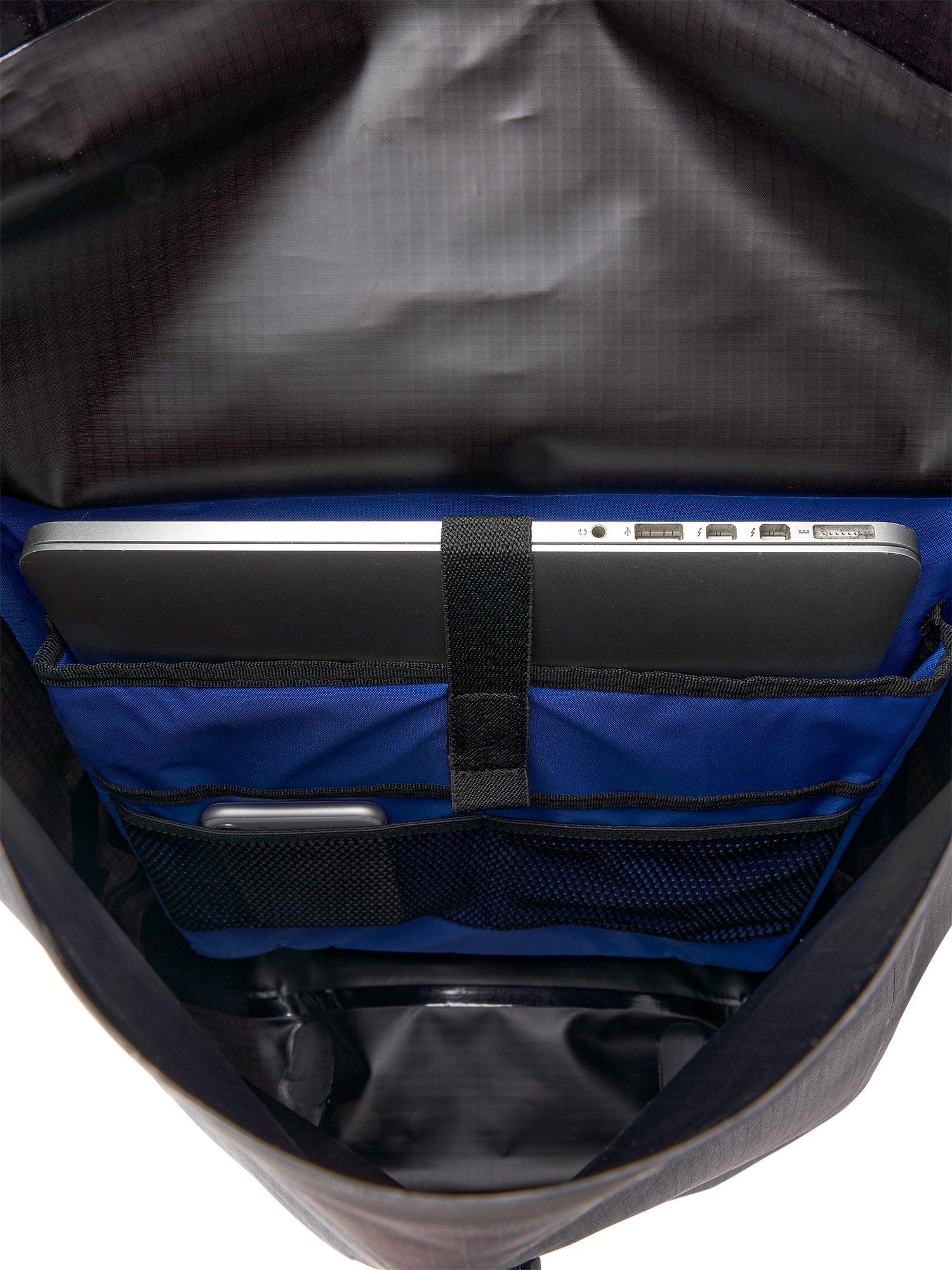 aevor-pannier-pack-road-proof-black-fahrradtasche-21-liter image 6