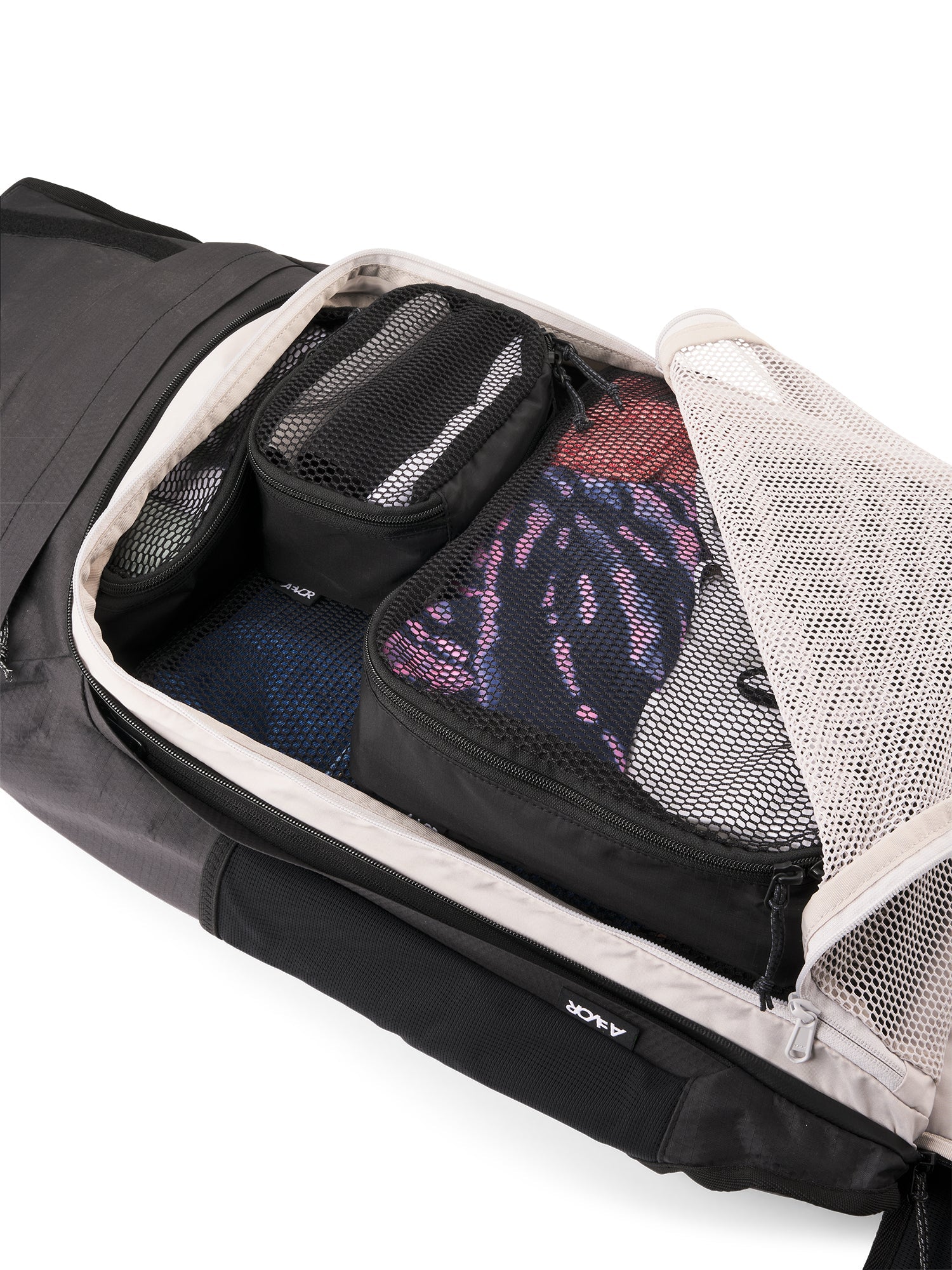 aevor-packing-cube-medium-packw-rfel-ripstop-black-mesh image 3