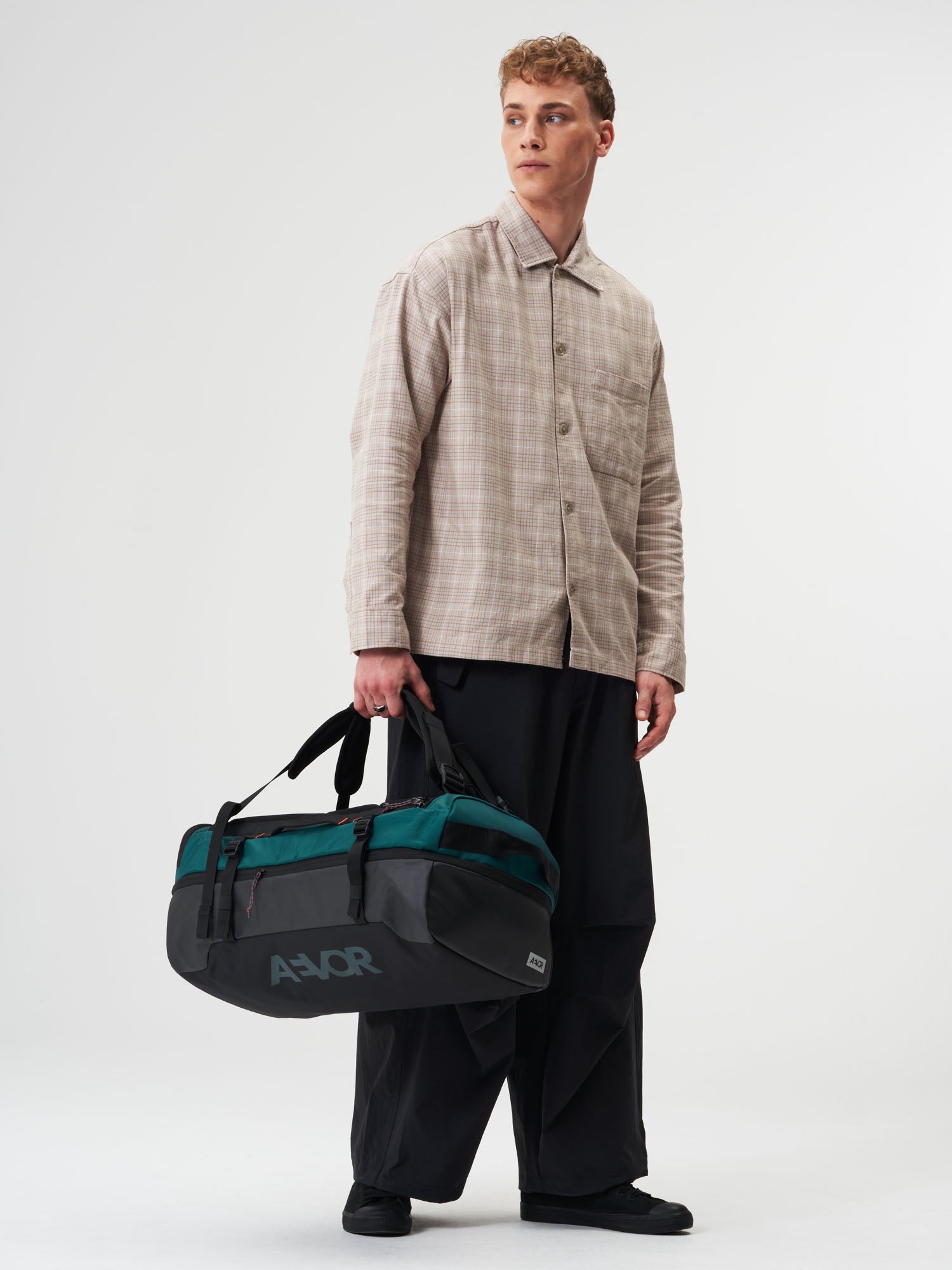 aevor-duffel-pack-proof-evergreen-reisetasche-47-60-l image 7