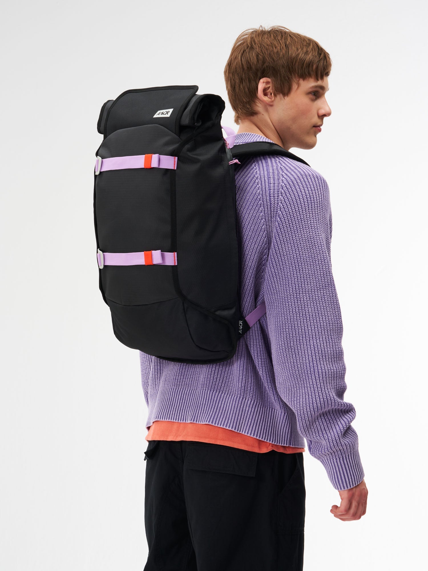 aevor-trip-pack-rucksack-26-33-l-proof-dual-dip-violet-rush image 2
