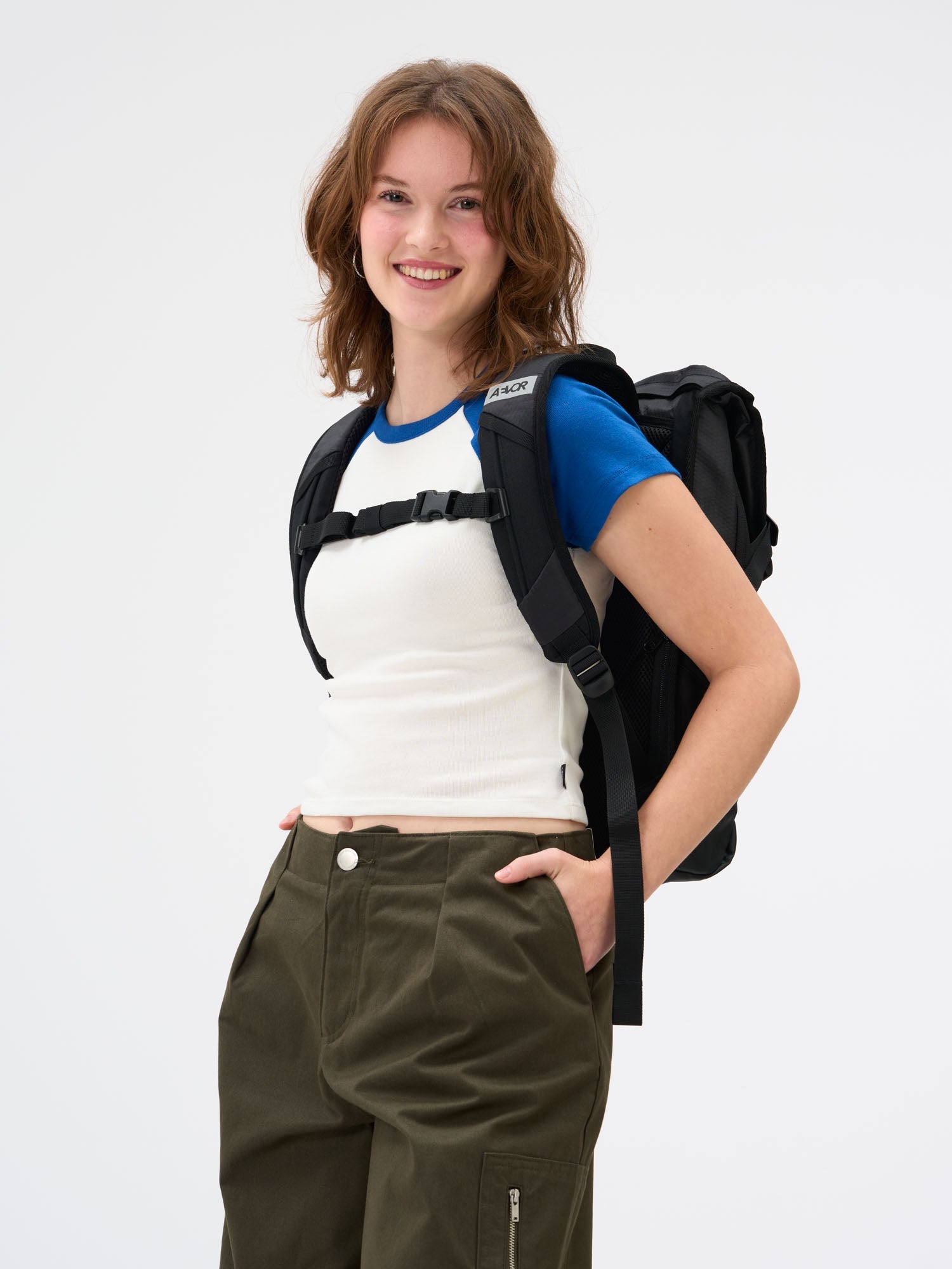 aevor-daypack-rucksack-proof-black-18l-erweiterbar image 7