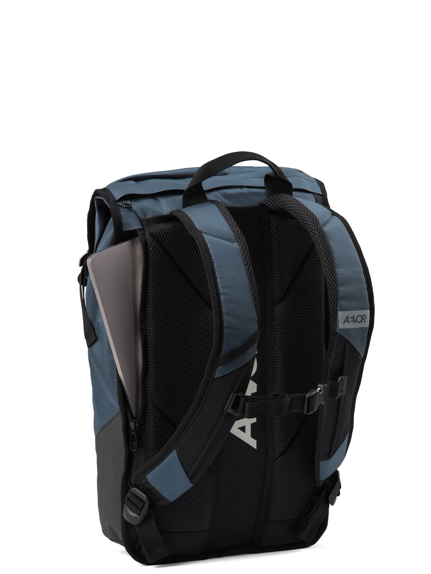 aevor-daypack-rucksack-18-l-proof-petrol-erweiterbar image 5