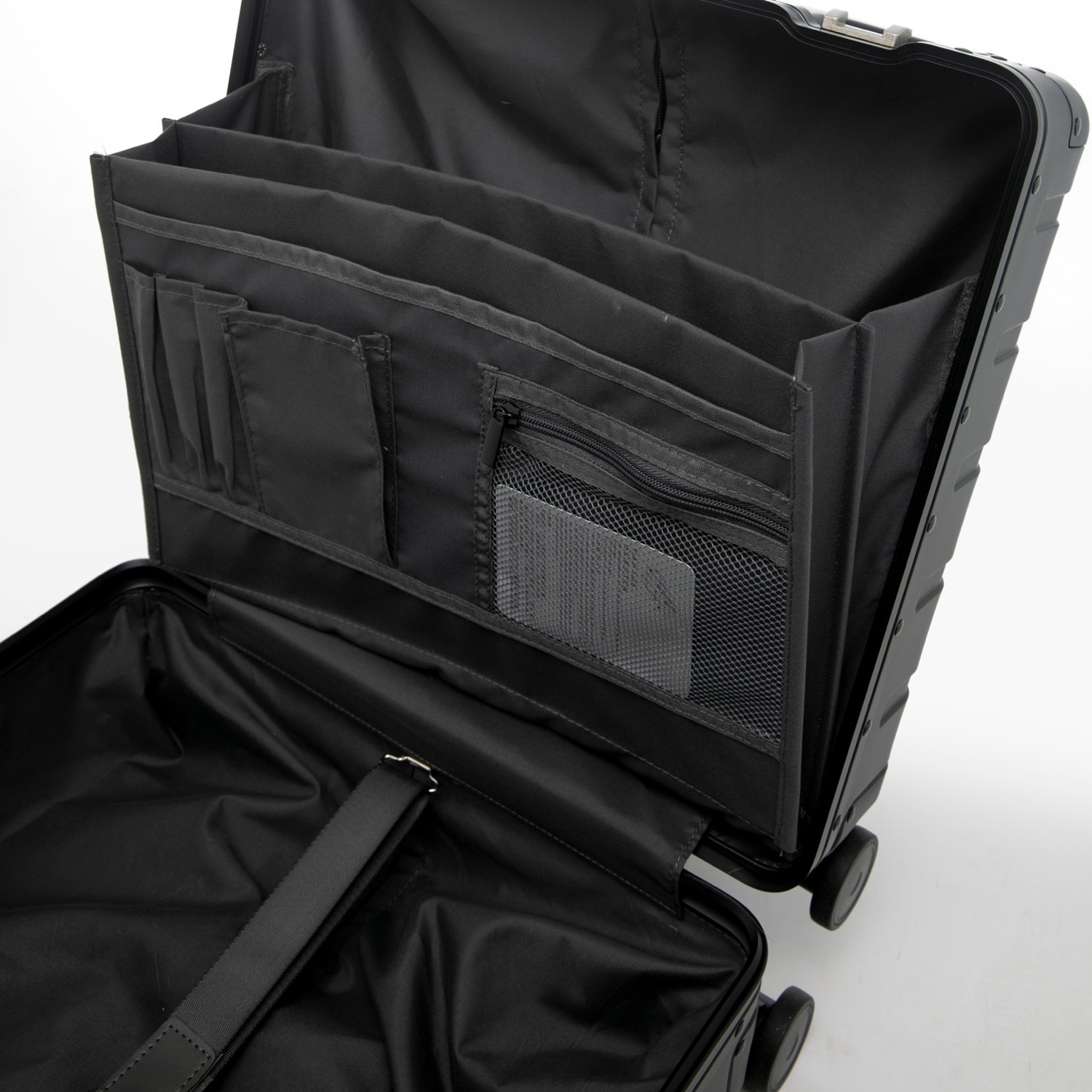 alumaxx-business-trolley-gravity-aluminium-koffer-4-rollen image 4