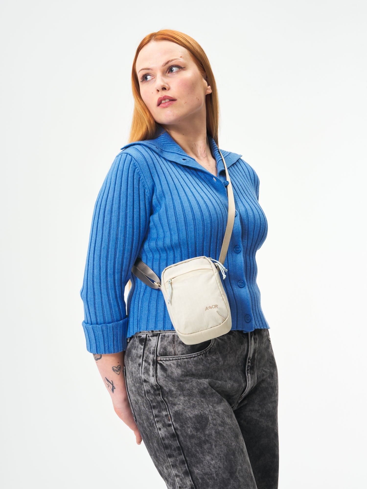 aevor-easy-ride-pouch-fahrradtasche-off-white-osfa image 2