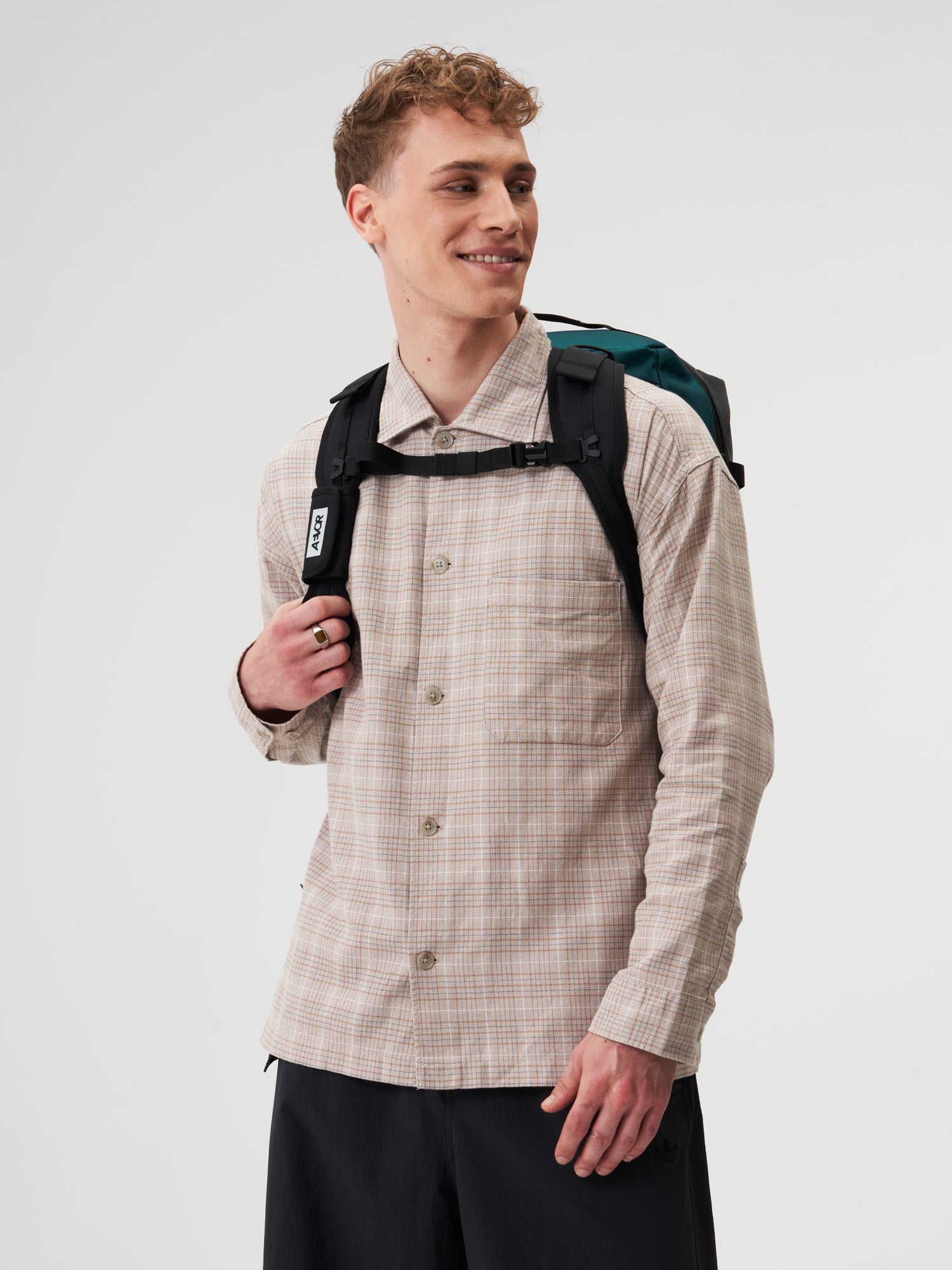 aevor-duffel-pack-proof-evergreen-reisetasche-47-60-l image 6