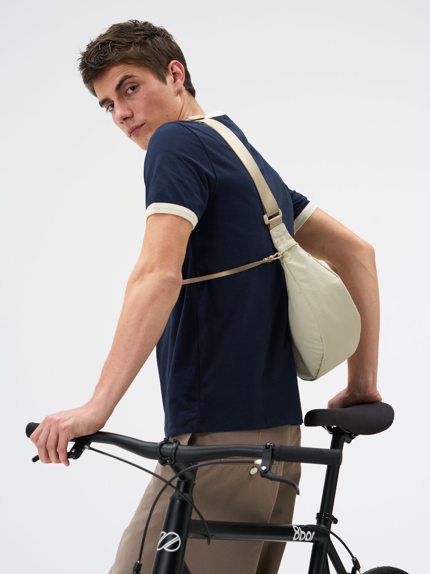 aevor-sling-bag-small-umh-ngetasche-off-white-4l image 7