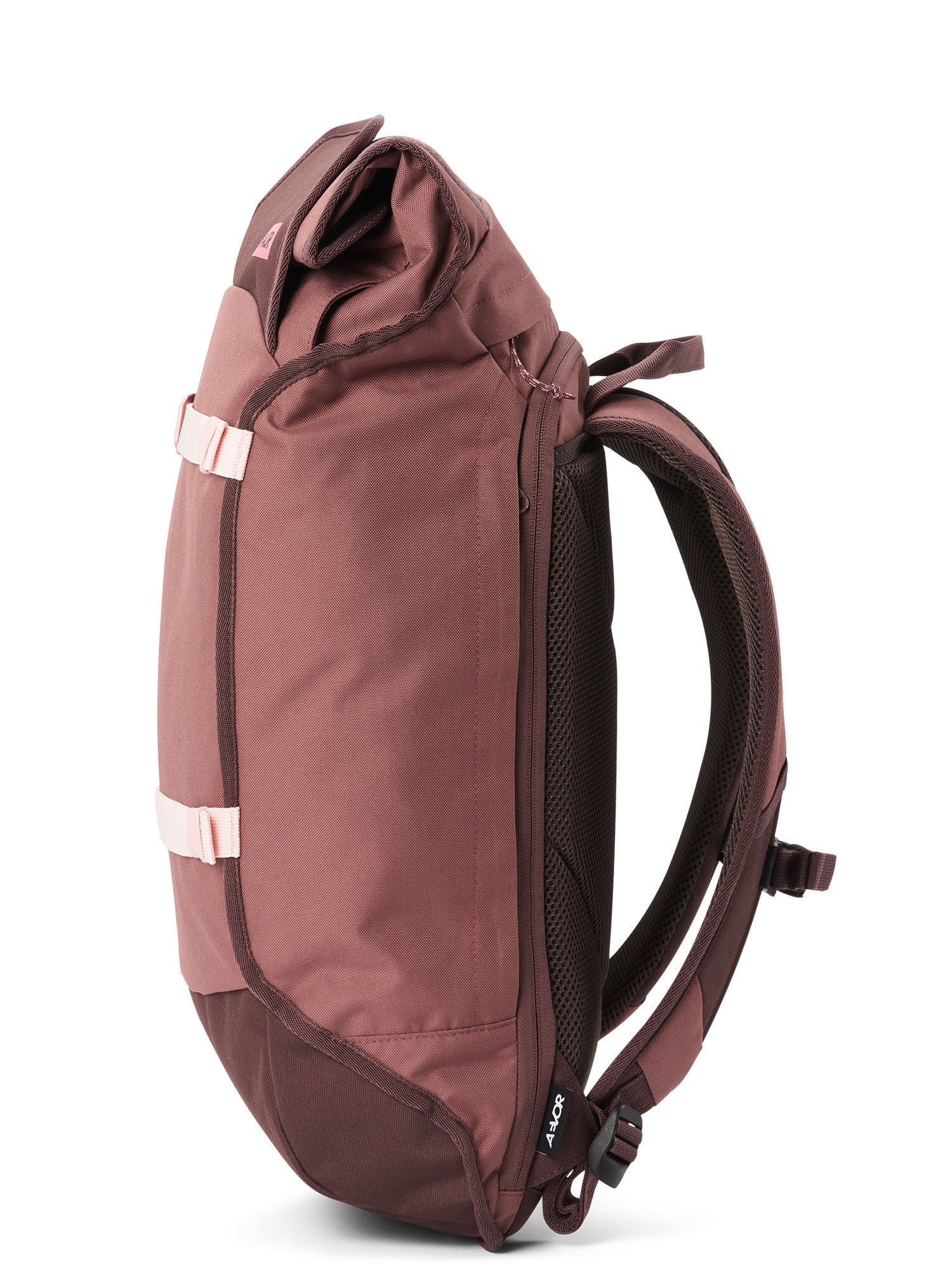 aevor-trip-pack-rucksack-raw-ruby-26-33-l-laptopfach image 7