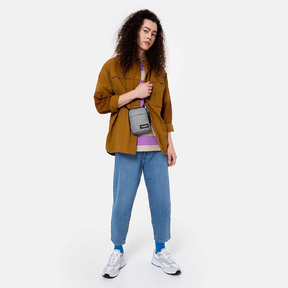 eastpak-buddy-umh-ngetasche-schwarz-crossbody image 2