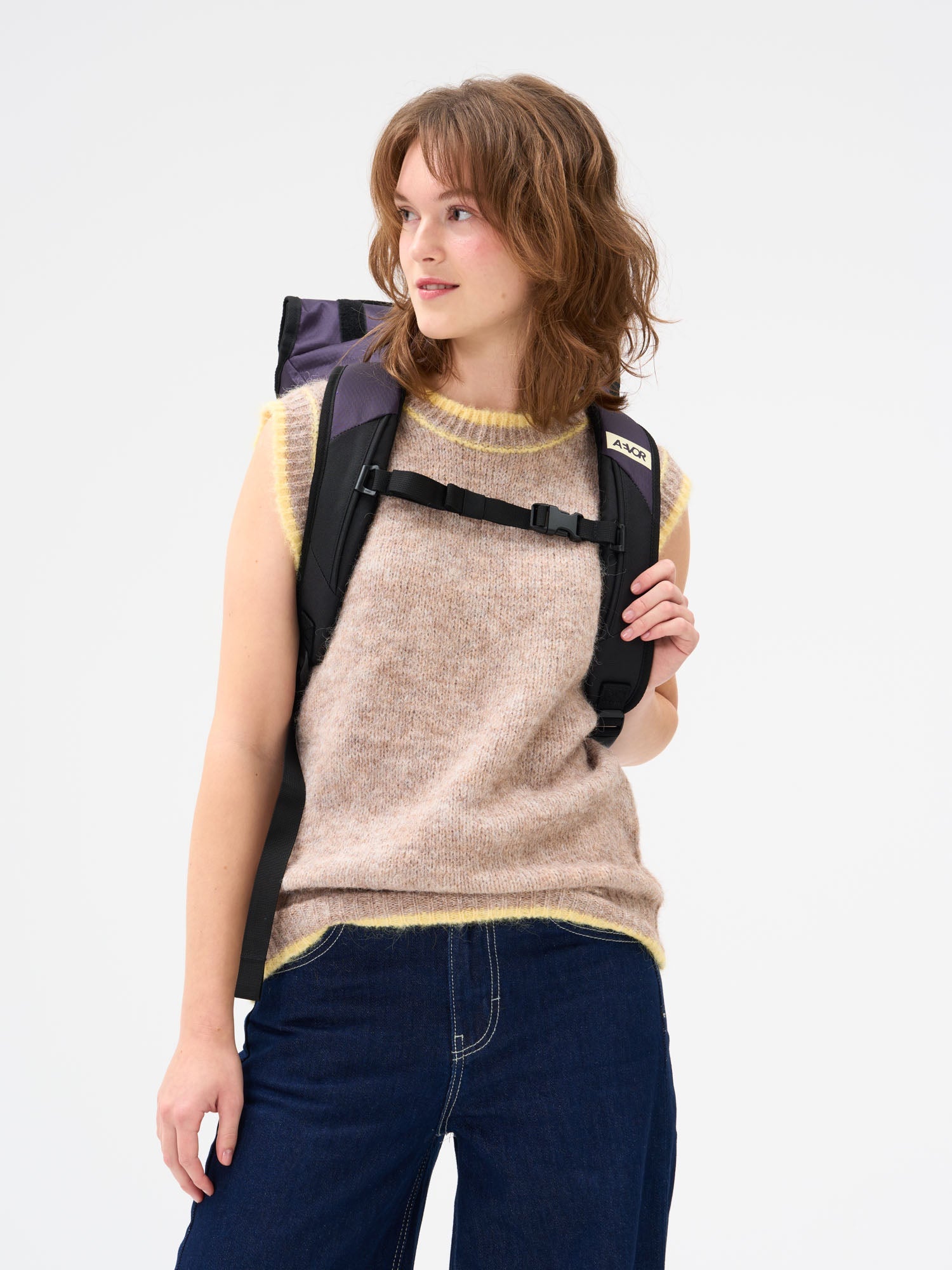 aevor-trip-pack-rucksack-proof-phantom-purple-26-33-l-laptop image 7