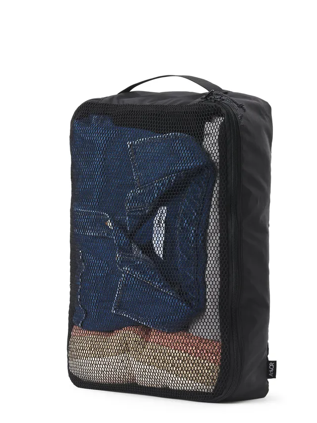 aevor-packing-cube-large-ripstop-black-packw-rfel-mesh image 1