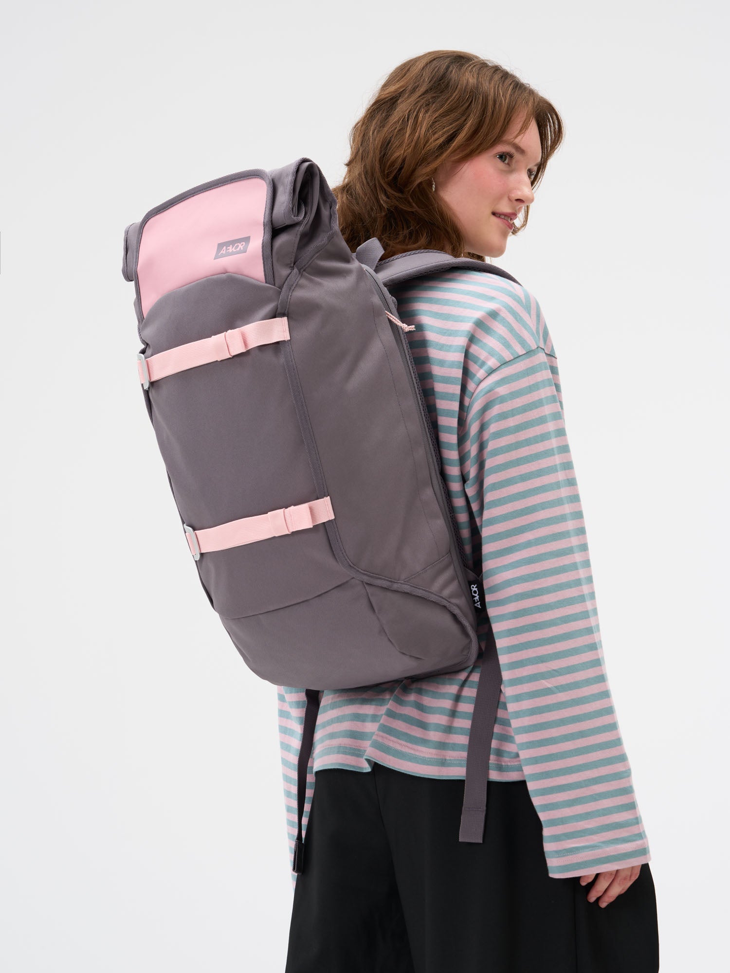 aevor-trip-pack-rucksack-tropical-lily-26-33-l-laptopfach image 2