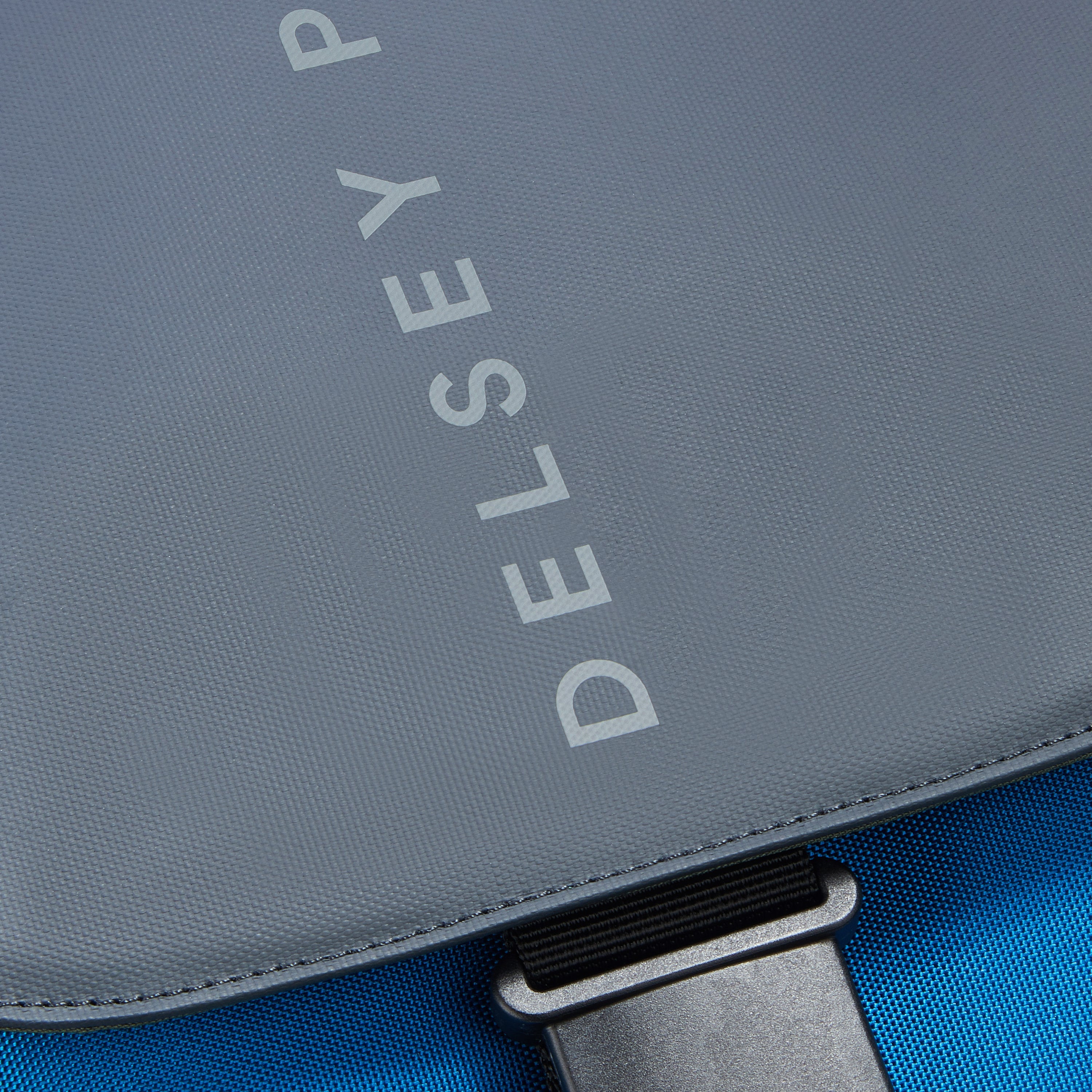 delsey-dlc-2-0-securflap-rucksack-20l-navy-laptop image 8