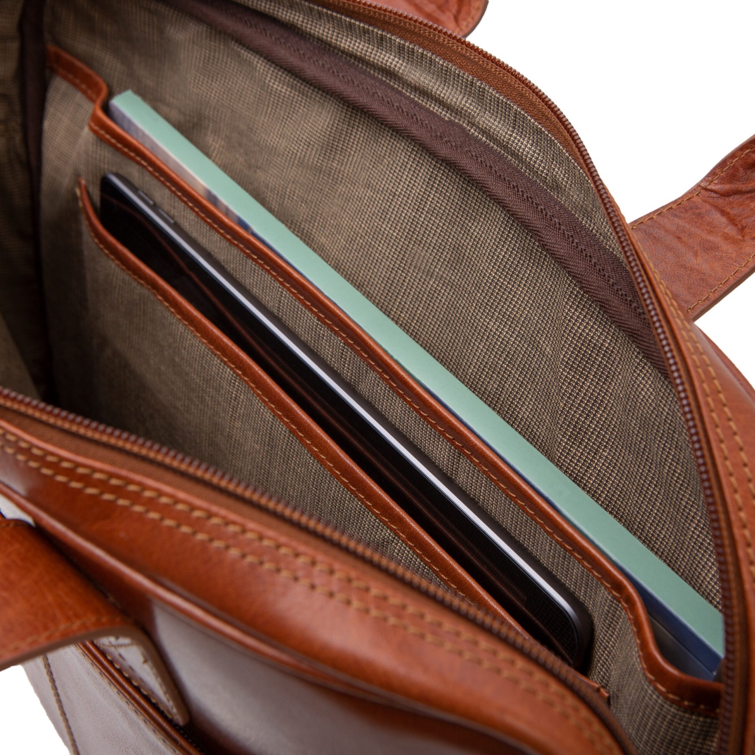 alumaxx-surprise-laptoptasche-leder-cognac-15-zoll image 3