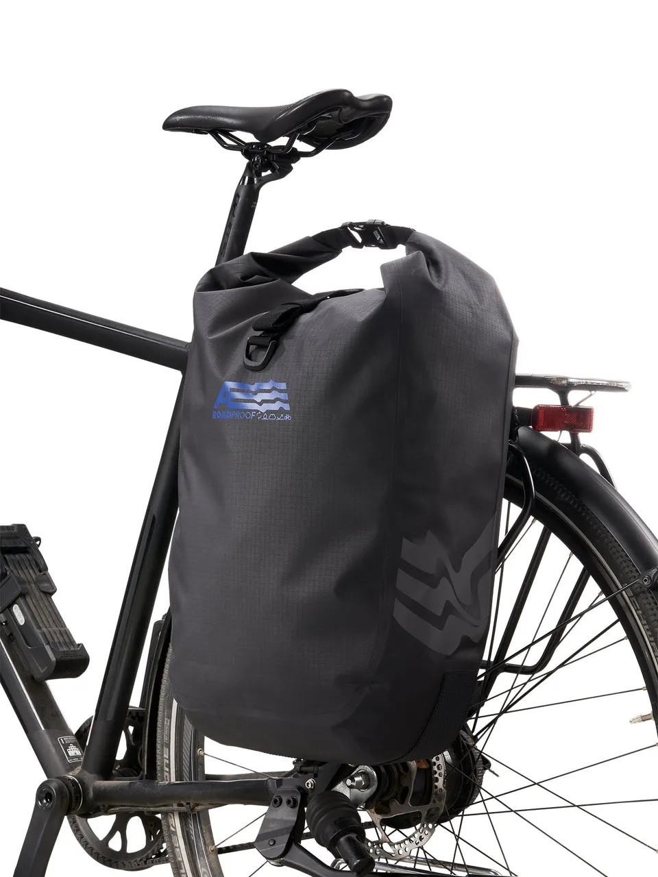 aevor-pannier-pack-road-proof-black-fahrradtasche-21-liter image 1