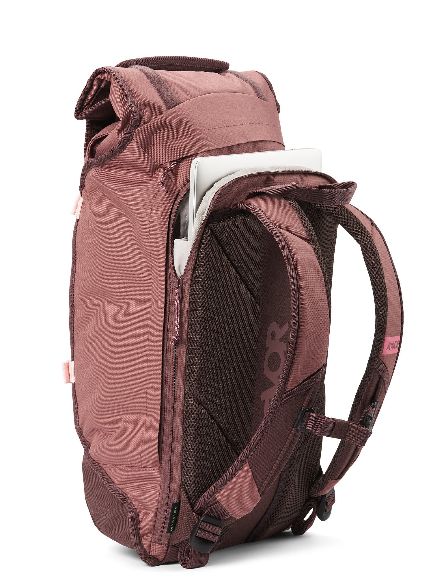 aevor-trip-pack-rucksack-raw-ruby-26-33-l-laptopfach image 5
