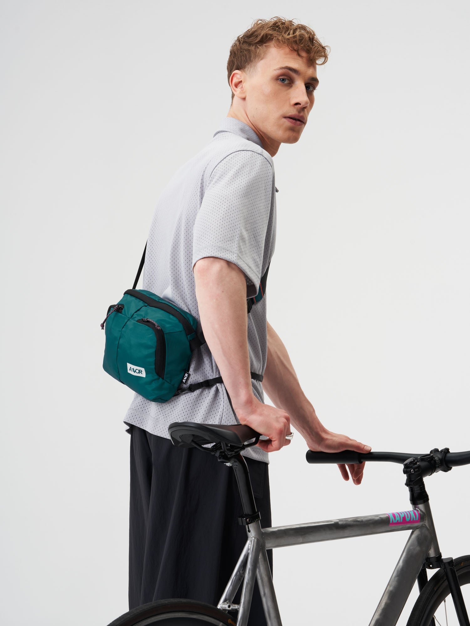 aevor-sacoche-bag-umh-ngetasche-4l-ripstop-evergreen image 5