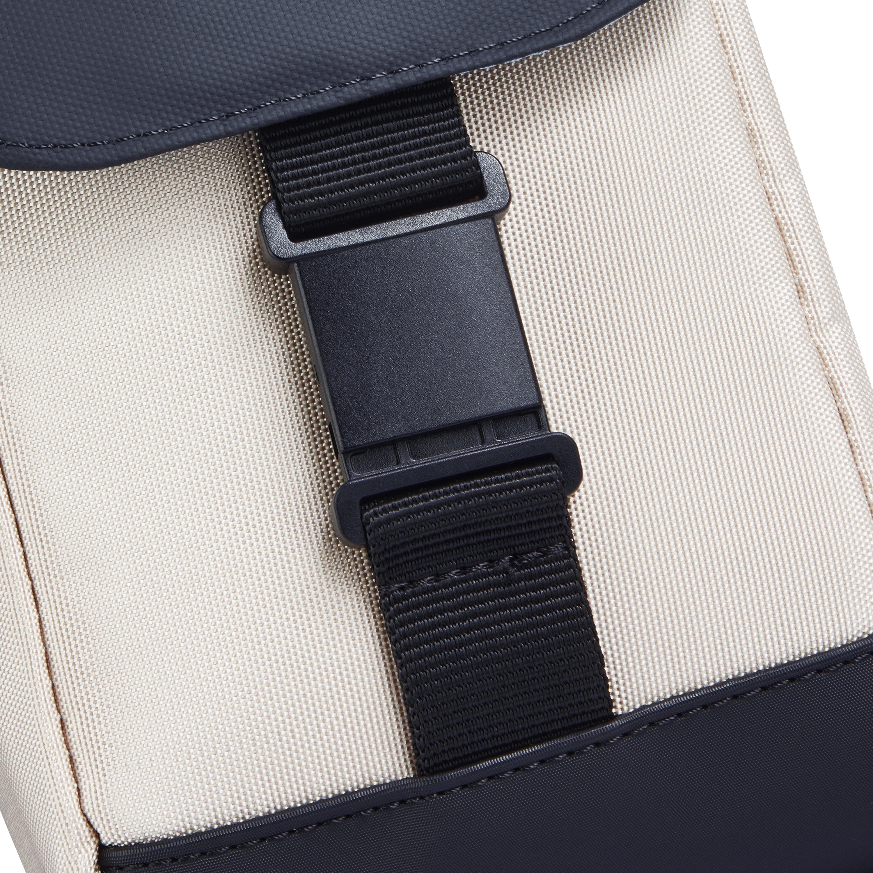 delsey-securflap-crossbody-sand-umh-ngetasche-alltag image 8