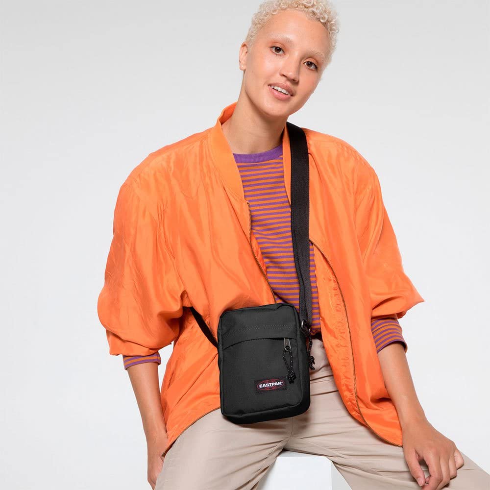 eastpak-the-one-umh-ngetasche-schwarz-nylon image 2