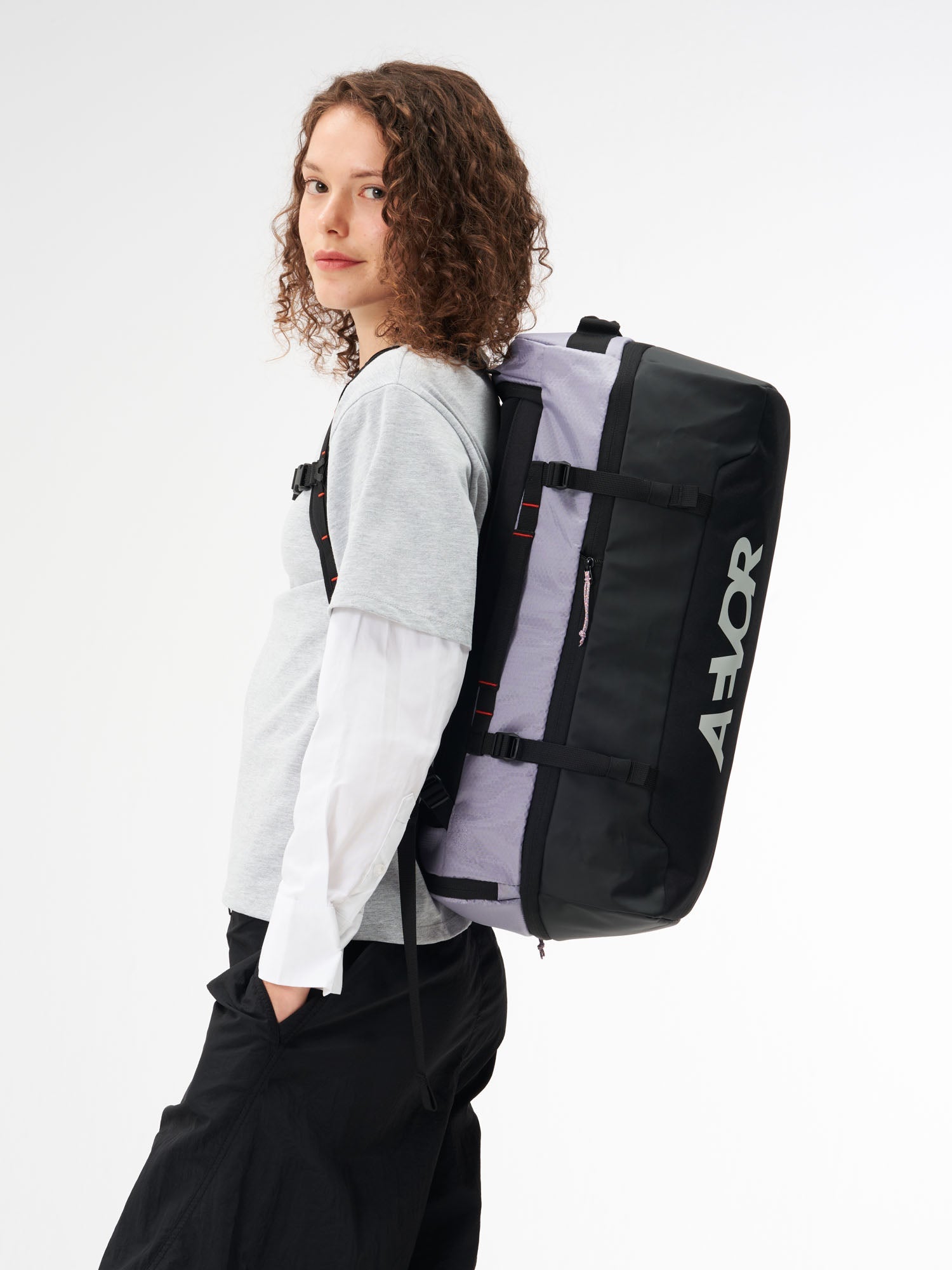 aevor-duffel-pack-rucksack-47-60l-proof-lavender-erweiterbar image 2