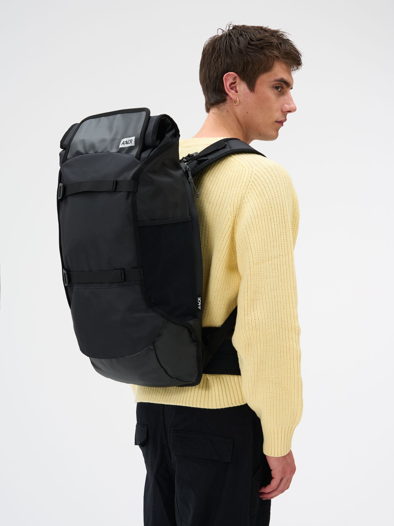 aevor-travel-pack-reiserucksack-proof-black-38-45-l image 2