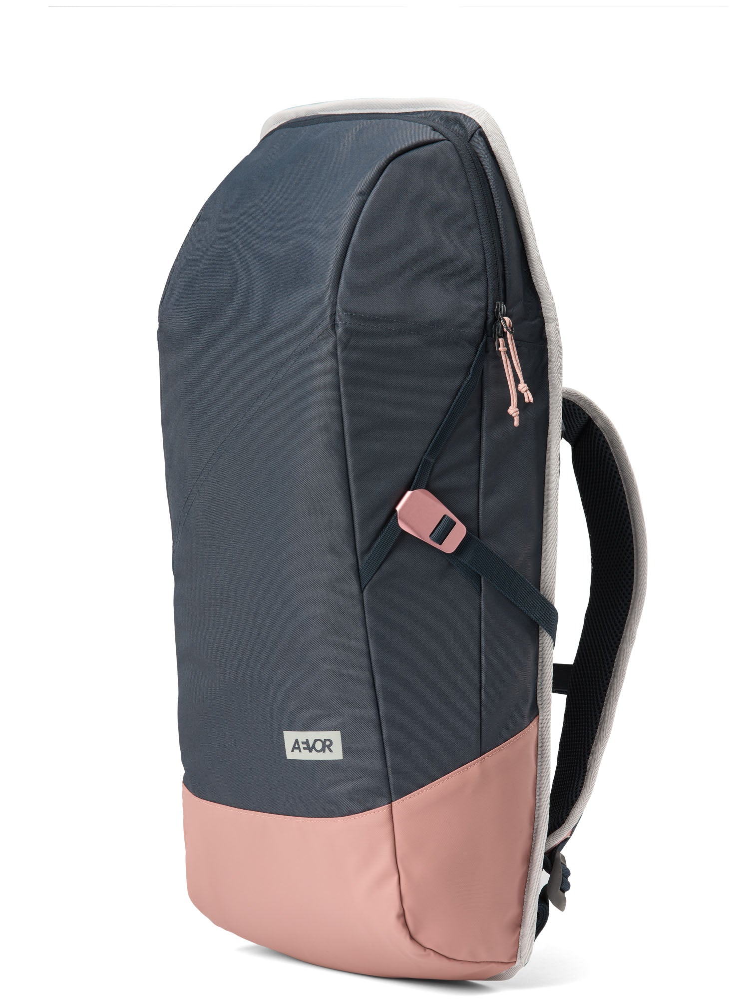 aevor-daypack-rucksack-chilled-rose-18-28-l-laptop image 3