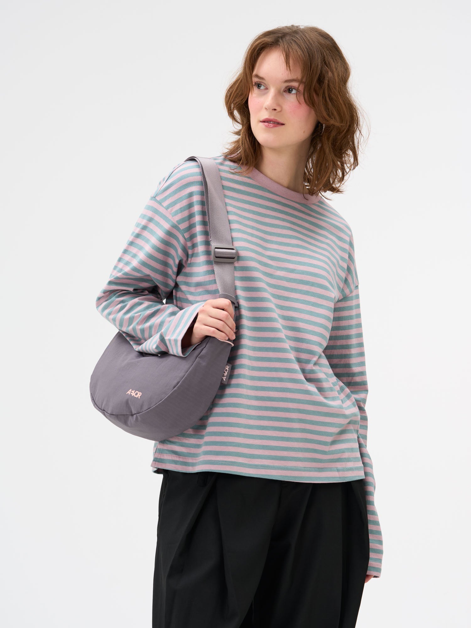 aevor-sling-bag-small-umh-ngetasche-4l-grey-grau image 5