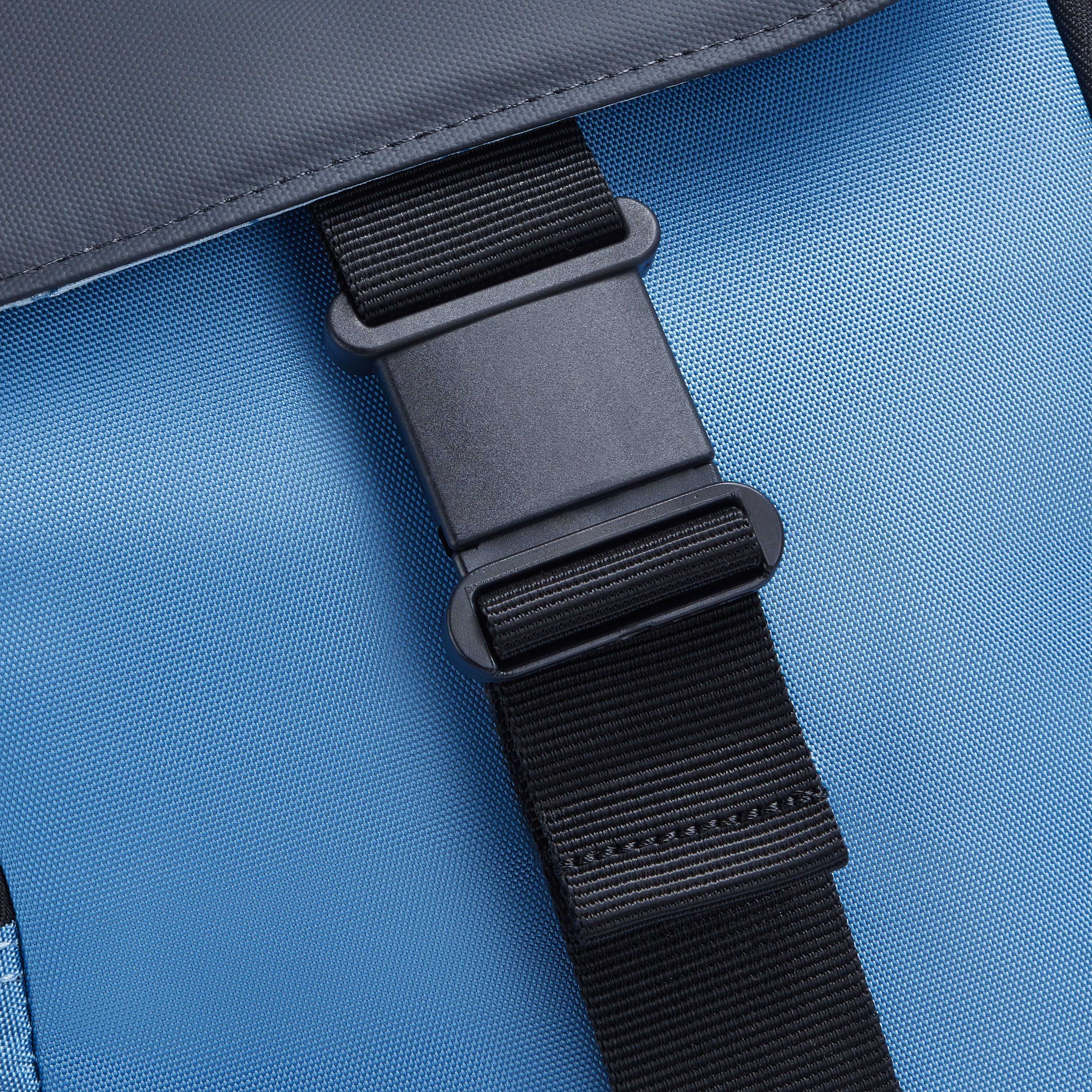 delsey-dlc-2-0-securflap-rucksack-22l-blau-laptopfach image 5
