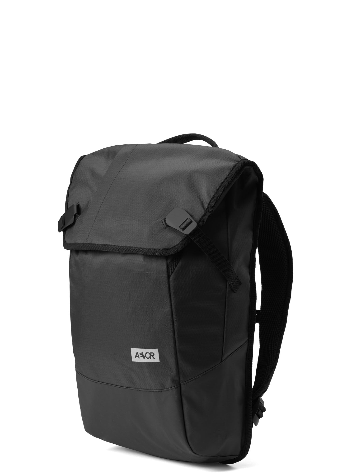 aevor-daypack-rucksack-proof-black-18l-erweiterbar image 8
