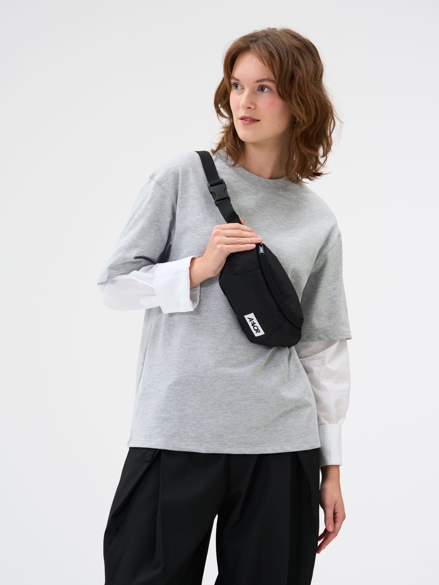 aevor-hip-bag-bauchtasche-osfa-black-eclipse-f-rs-handy image 2