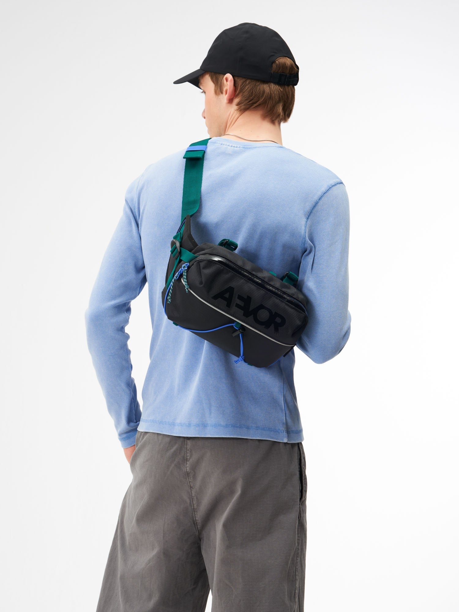 aevor-bar-bag-bauchtasche-aqua-drift-wasserdicht image 6