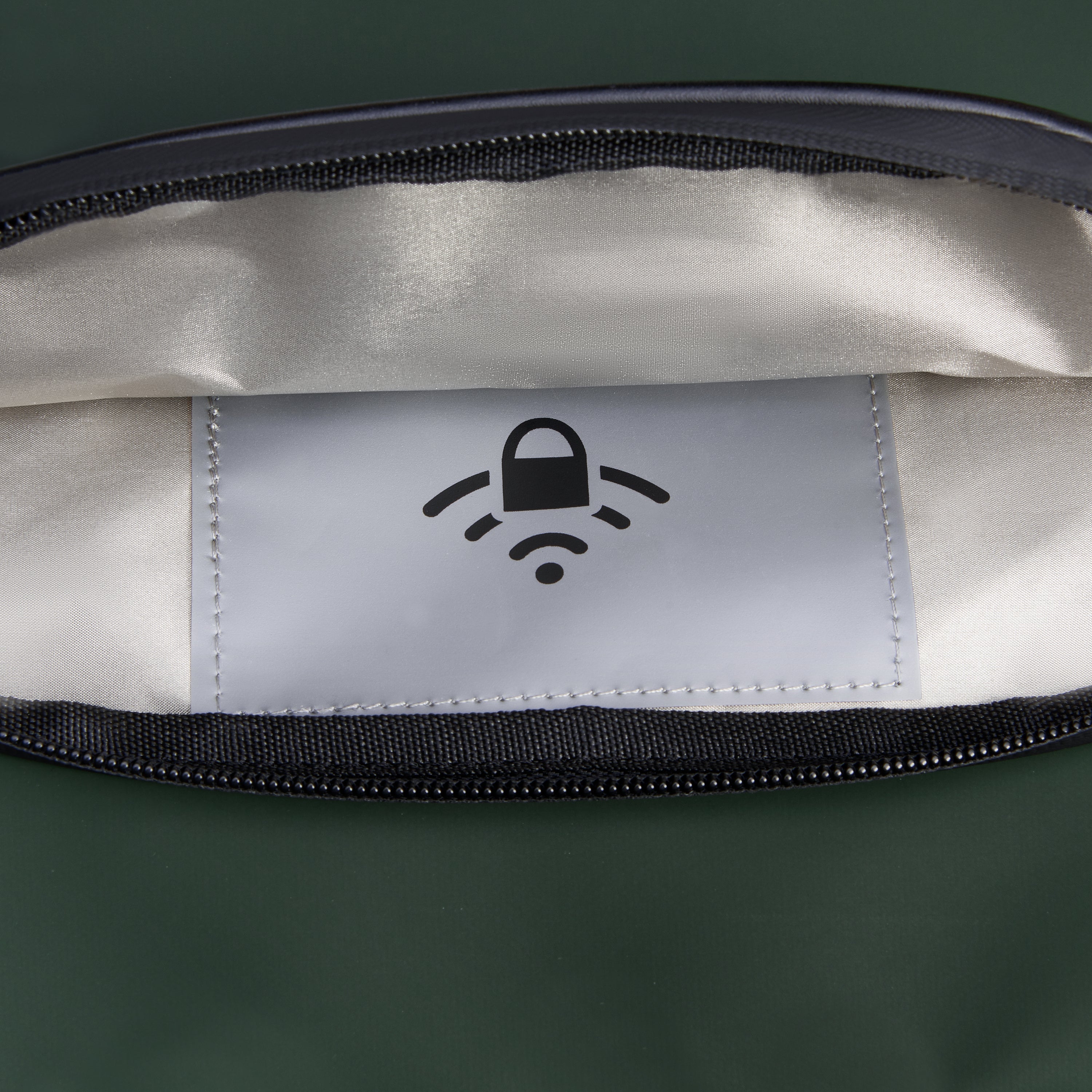delsey-chatelet-air-2-0-peugeot-voyages-duffle-73-cm-army-taske image 7