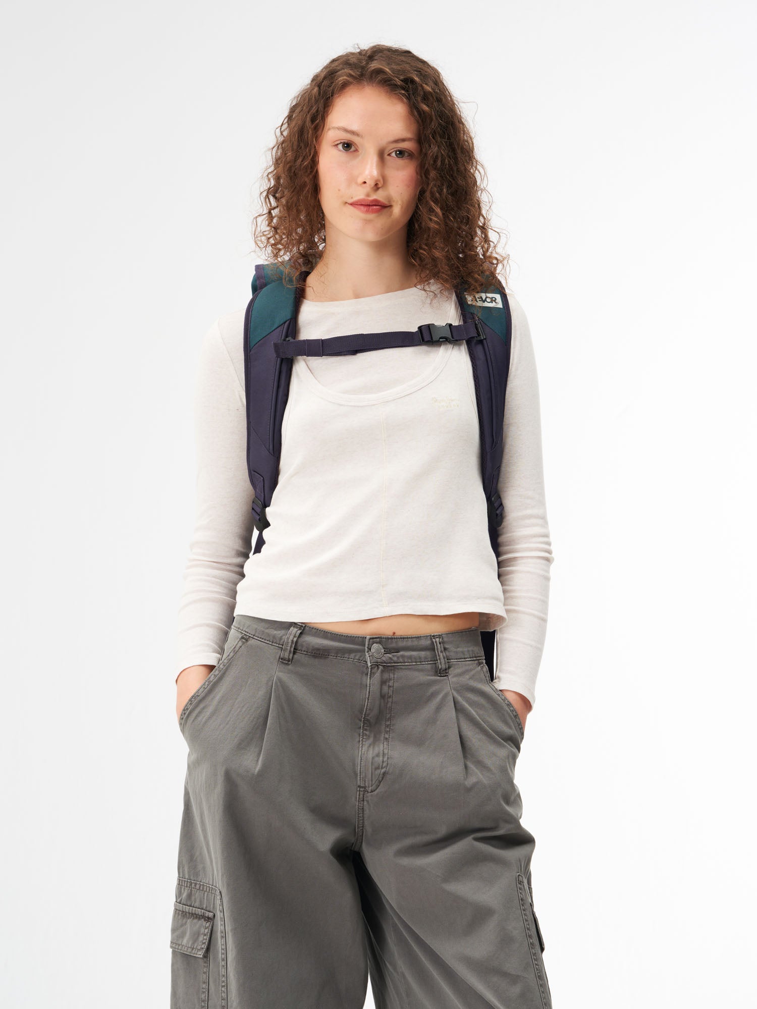 aevor-trip-pack-rucksack-vintage-teal-26-33-l-laptopfach image 5